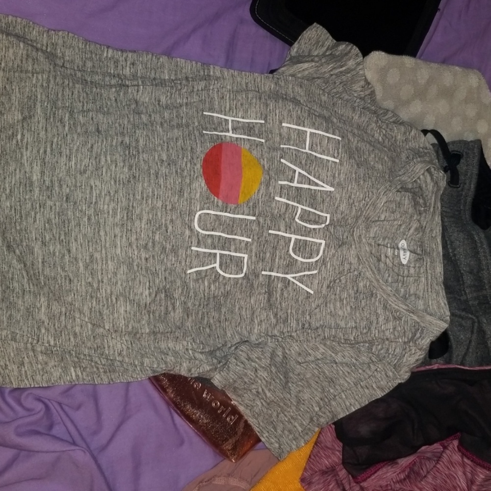 Old navy t-shirt